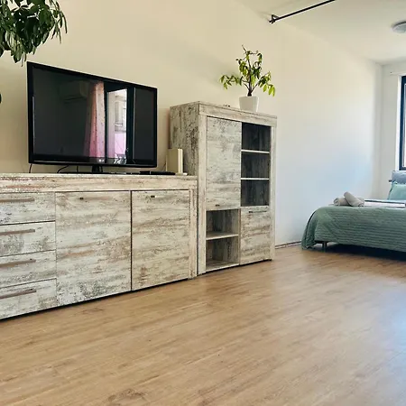 アパート Happy Blue Downtown Center ブラチスラヴァ