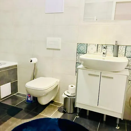 アパート Happy Blue Downtown Center *